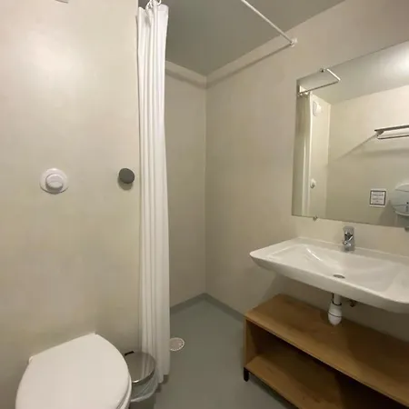 Hi Hostel *